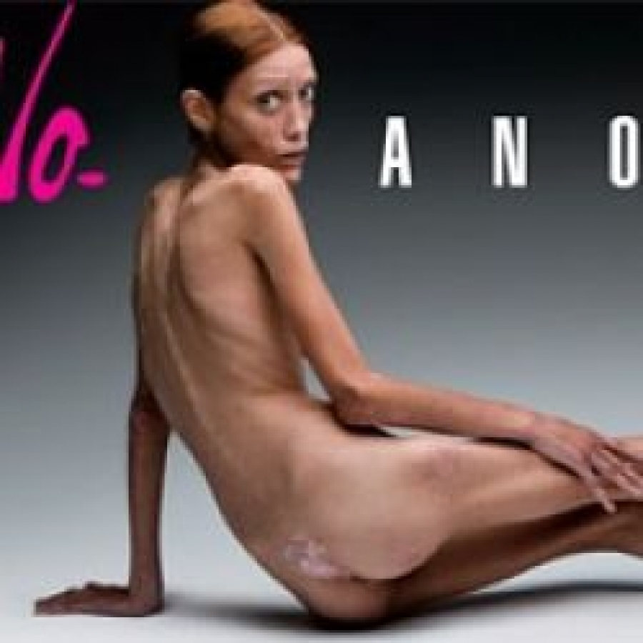 Anoressia, il rifiuto del cibo esprime la violenza familiare