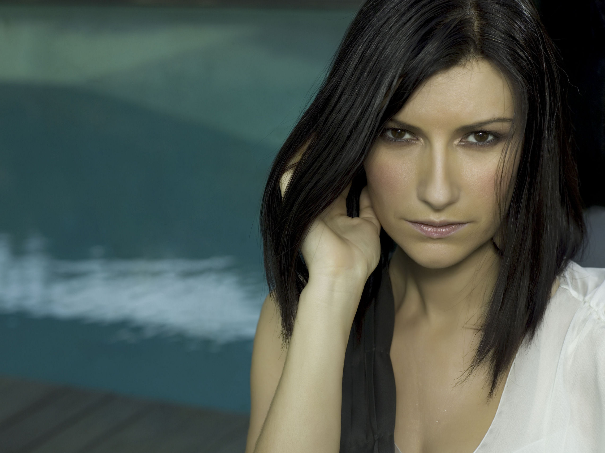 Italia Loves Emilia, Laura Pausini assente