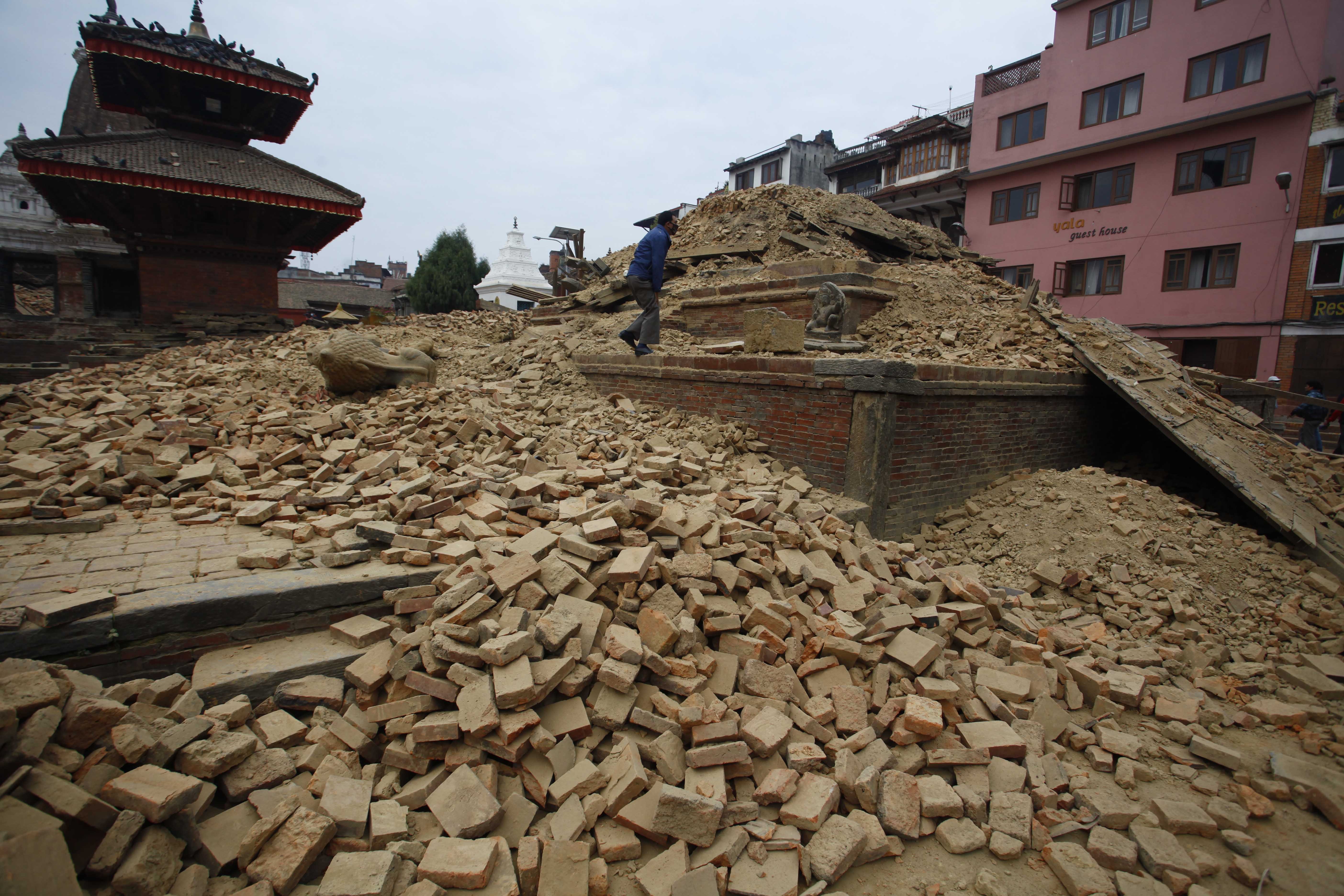 Deadly Nepal Earthquake Kills Thousands