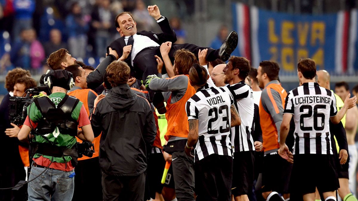 050215-SOCCER-Massimiliano-Allegri-head-coach-of-Juventus-FC-is-lifted-by-his-players-MM-PI.vresize.1200.675.high.90