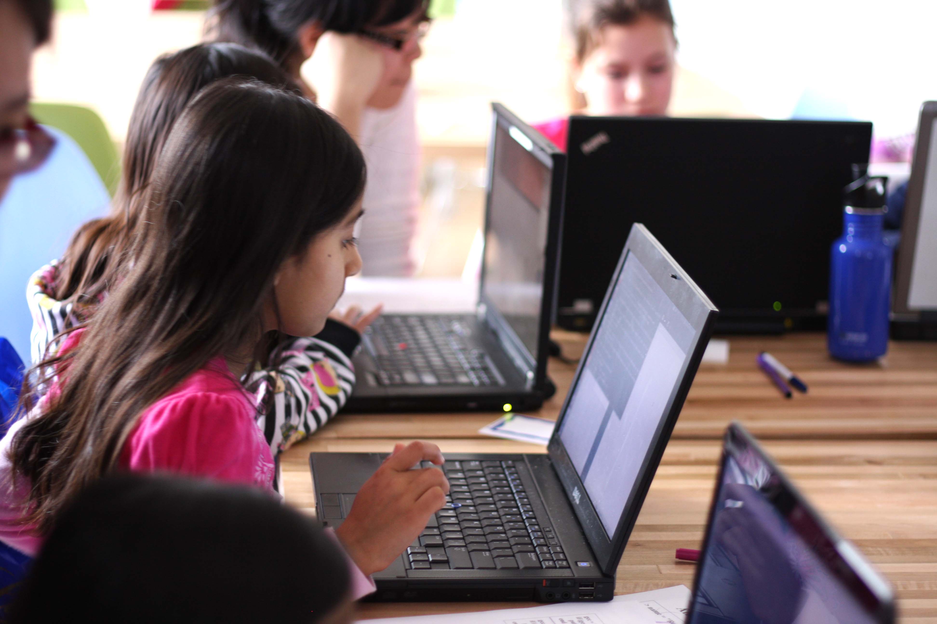 Coding girls, le donne che programmano il futuro