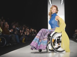 FASHION-RUSSIA-DISABLED