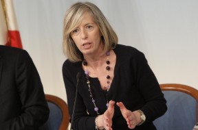 ++ Scuola: Giannini, ok proroga per 24mila addetti pulizie ++