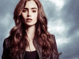 lily collins