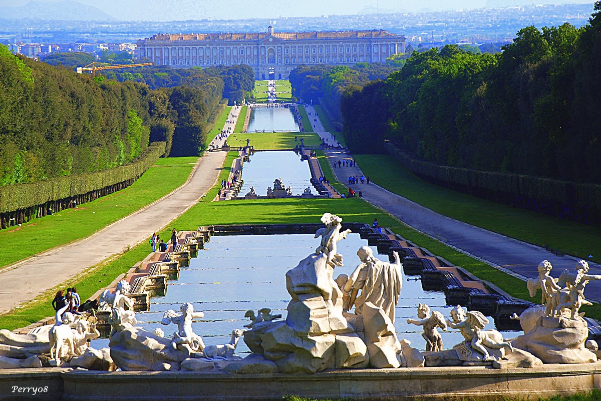 Pasqua alla Reggia di Caserta, boom di 10mila turisti in due giorni