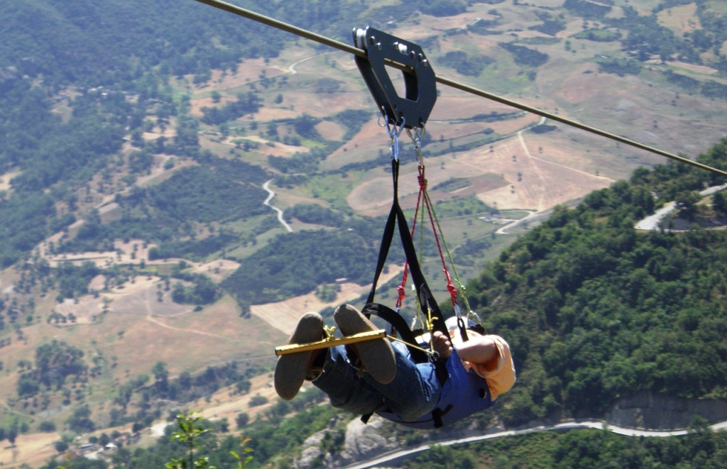 Tutti i luoghi dove volare… attaccati ad una fune