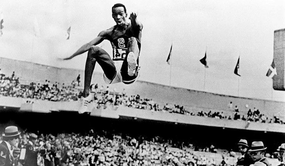 Il salto il lungo di Bob Beamon raccontato con Andrew Howe a Il Falco e il Gabbiano di Enrico Ruggeri